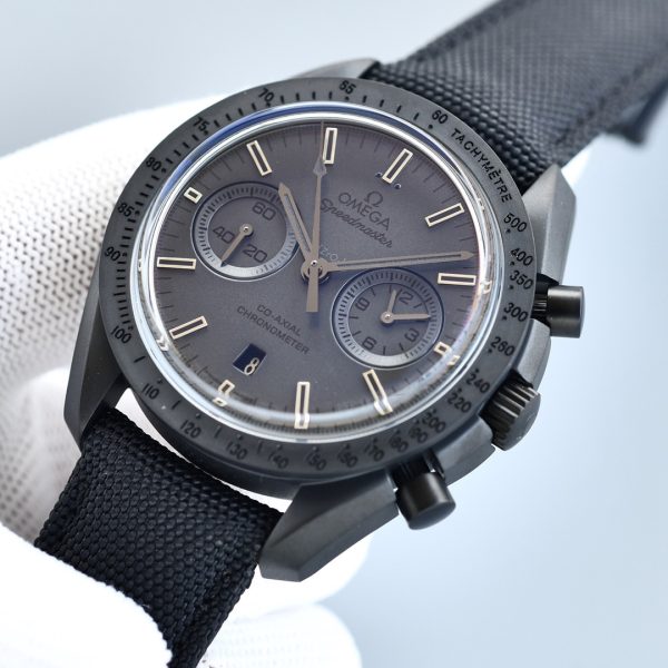 目を惹くカラーオメガ スーパーコピー★スピードマスター レーシング 40mm 326.32.40.50.02.001 - 画像 (3)