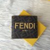 フェンディ ブラウンファブリック 二つ折り財布 コピー 7M0339AJJ8F1HRH - 画像 (4)