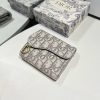 【ディオール】SADDLE D コンパクト ウォレット 偽物 dez95075 - 画像 (5)