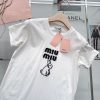 最安値挑戦 ミュウミュウ 刺繍入りコットンTシャツ 偽物 myl63098 - 画像 (4)