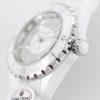 【セレブ多数愛用】シャネル J12 時計 コピー33mm ホワイト shu57896 - 画像 (4)