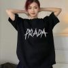 新作入手困難 プラダ ロゴ Tシャツ 偽物 ブラック puz66835 - 画像 (4)