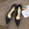 激安価格！クリスチャンルブタン Follies Strass 偽物 100 パンプス Rum56746 - 画像 (3)