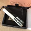 高品質★ミュウミュウ 偽物★ロゴ入り♪エナメルメタル*ヘアクリップ＊2色 5JF136 - 画像 (3)