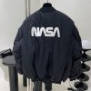 追跡付き 安いバレンシアガ NASA コラボ 偽物 オーバーサイズ ボンバージャケット bat82782 - 画像 (2)