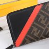 フェンディ FF ロゴ ウォレット 長財布 偽物 ジップ レザー fer58109 - 画像 (4)
