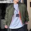 ★追跡付き発送で安心プラダ Re-Nylon クロップド ダウンジャケット 偽物 ショート SGC350 - 画像 (2)