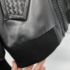 送料込ボッテガ ヴェネタ 偽物 ラム レザー アノラック プルオジャケット boi19208 - 画像 (5)