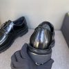 ヴァレンティノ 偽物 スタッド Vロゴ サイン レザー ローファー Vuy25947 - 画像 (6)