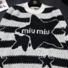ミュウミュウ カシミア シルク タートルネック ロゴ ニット myd11958 - 画像 (2)