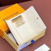 世界中で大人気♪ルイヴィトン コピー ミュルティクレ 6 キーケース vuc39980 - 画像 (4)