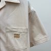 最安値挑戦ミュウミュウ 偽物 ボクシーフィット ロゴ刺繍 半袖 デニムシャツ myp45751 - 画像 (4)