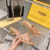 超希少！フェンディ バゲット ナッパレザー スライド サンダル FFモチーフ fel12850 - 画像 (3)