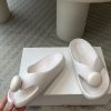 ☆人気【ロエベ】トングサンダル 偽物 FOAM SLIDE フォームスライド 5色 L616S03X02 - 画像 (9)