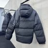 【フード取り外し可能】ルイヴィトン ダウンブルゾン 偽物 1AGIJA - 画像 (4)